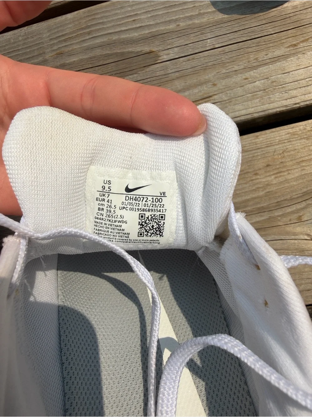 Nike Air Zoom Pegasus 39 Running Shoes – Women’s Size 9.5 (White)